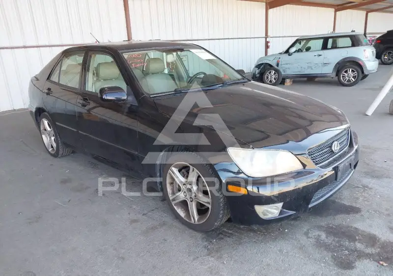 2005 Lexus IS300 photo