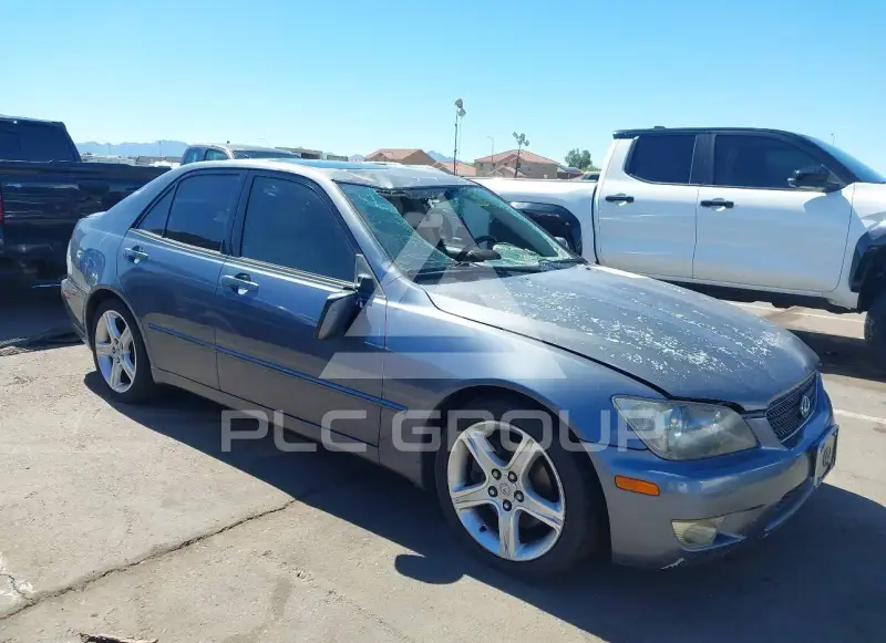 2005 Lexus IS300 photo