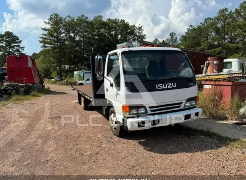 2005 Isuzu NPR фото