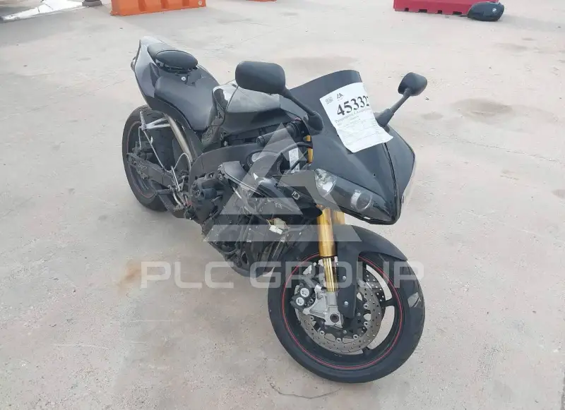 2005 Yamaha YZFR1 фото