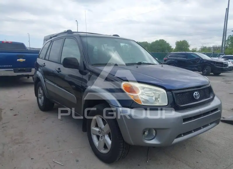 2005 Toyota RAV4 photo