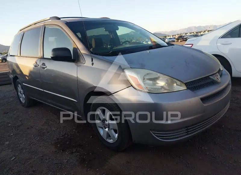 2005 Toyota SIENNA photo