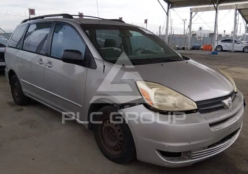 2005 Toyota SIENNA photo