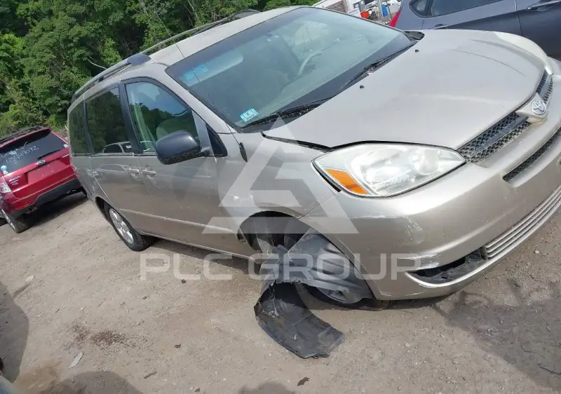 2005 Toyota SIENNA photo