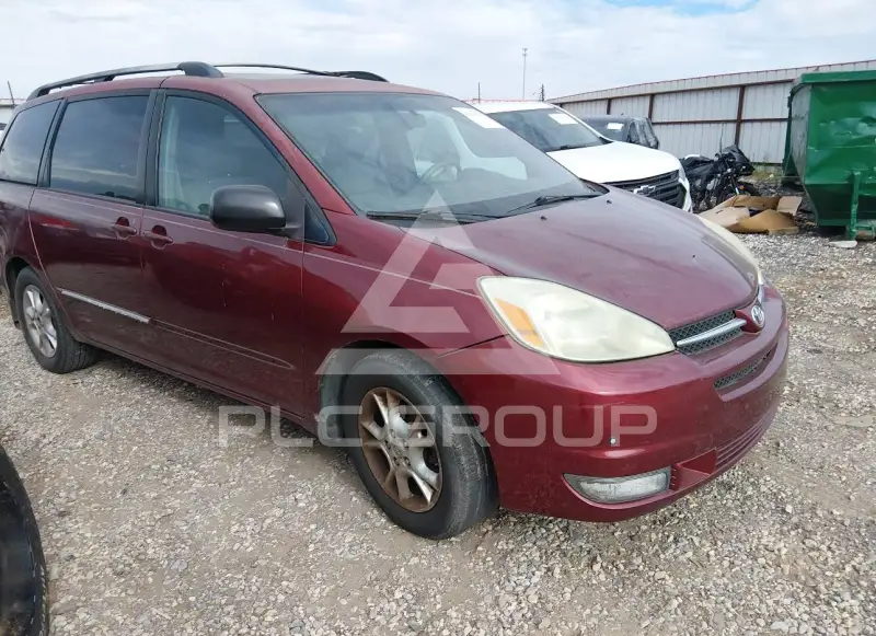2005 Toyota SIENNA photo