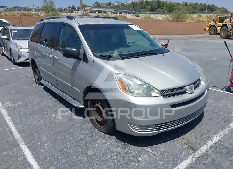 2005 Toyota SIENNA photo