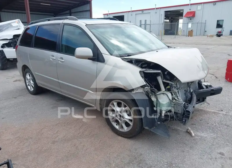 2005 Toyota SIENNA photo