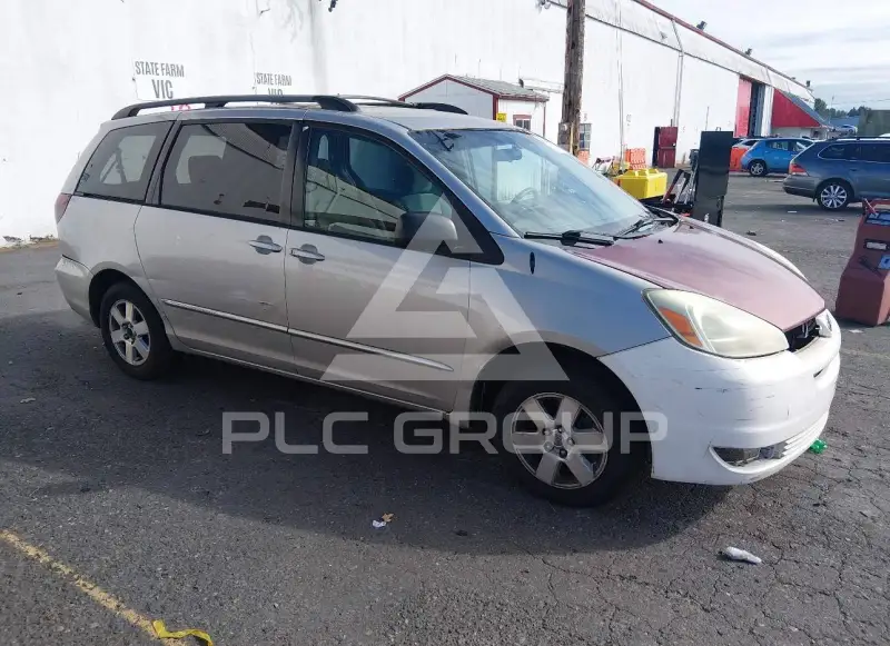 2005 Toyota SIENNA photo