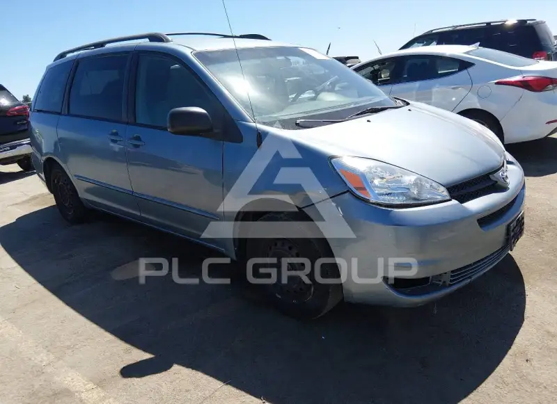 2005 Toyota SIENNA photo
