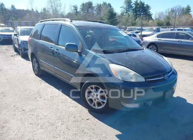 2005 Toyota SIENNA photo