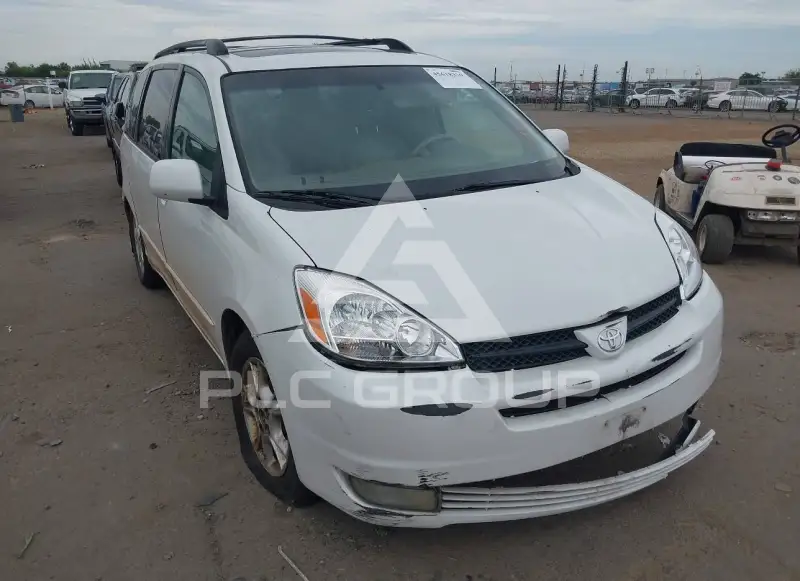2005 Toyota SIENNA photo