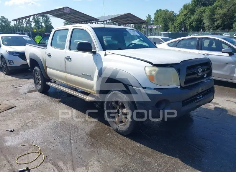 2005 Toyota TACOMA photo