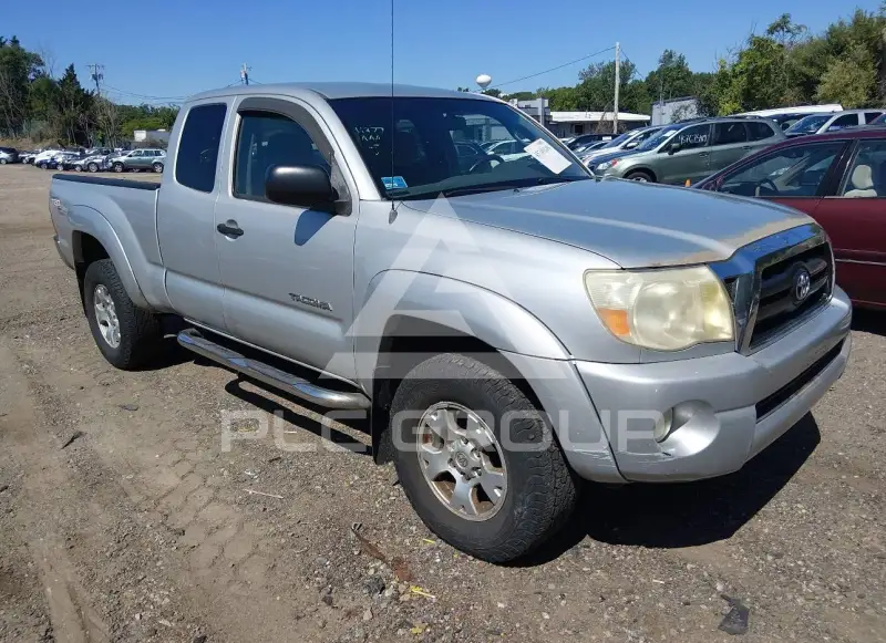 2005 Toyota TACOMA фото