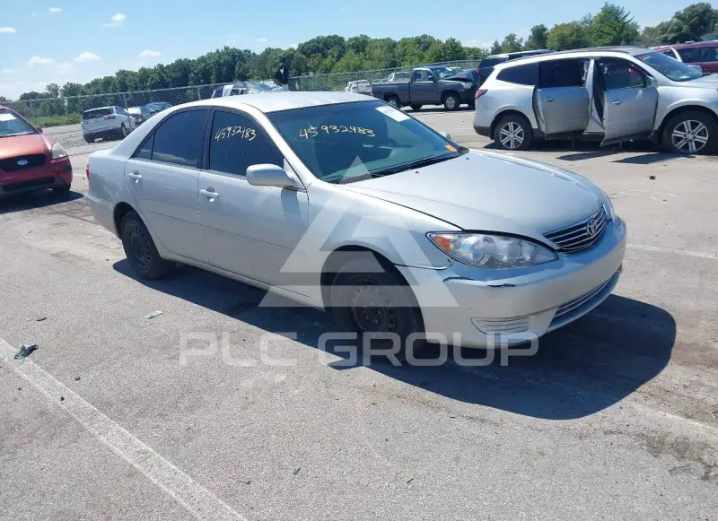 2005 Toyota CAMRY фото