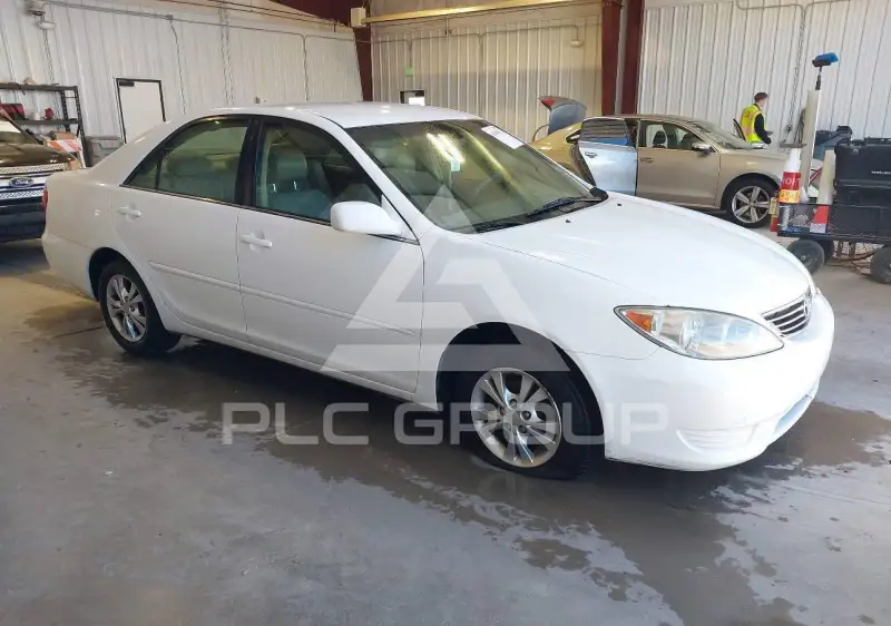 2005 Toyota CAMRY photo