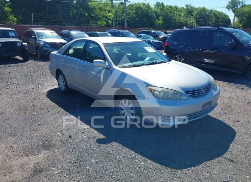 2005 Toyota CAMRY фото