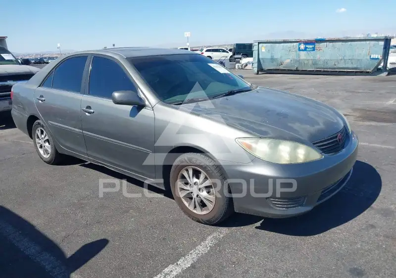 2005 Toyota CAMRY photo