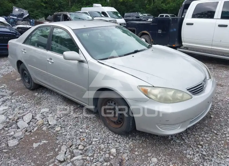 2005 Toyota CAMRY фото