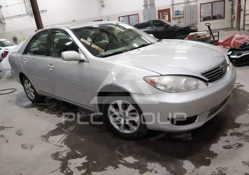 2005 Toyota CAMRY photo