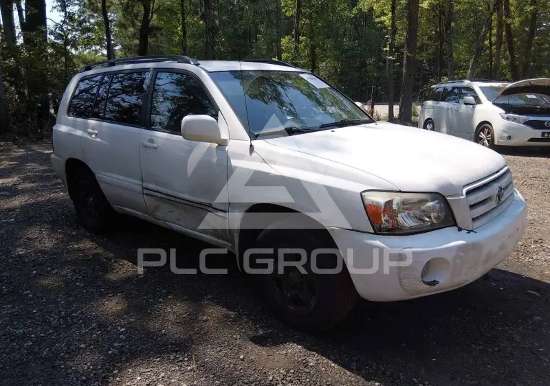 2005 Toyota Highlander photo