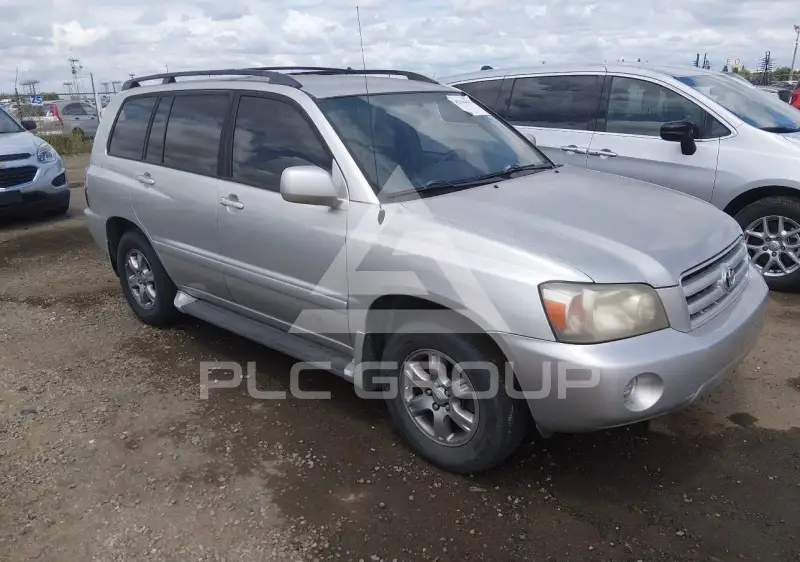 2005 Toyota Highlander photo