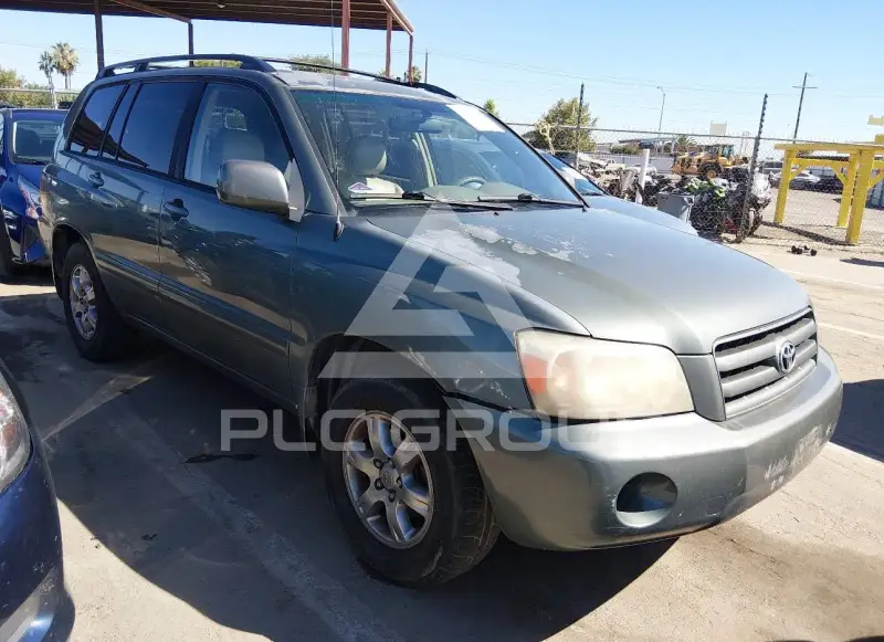 2005 Toyota Highlander photo