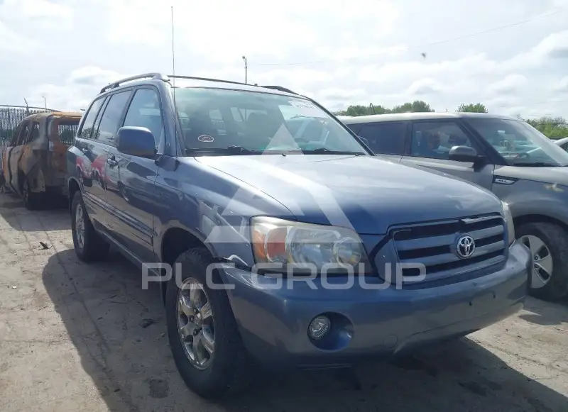 2005 Toyota Highlander photo