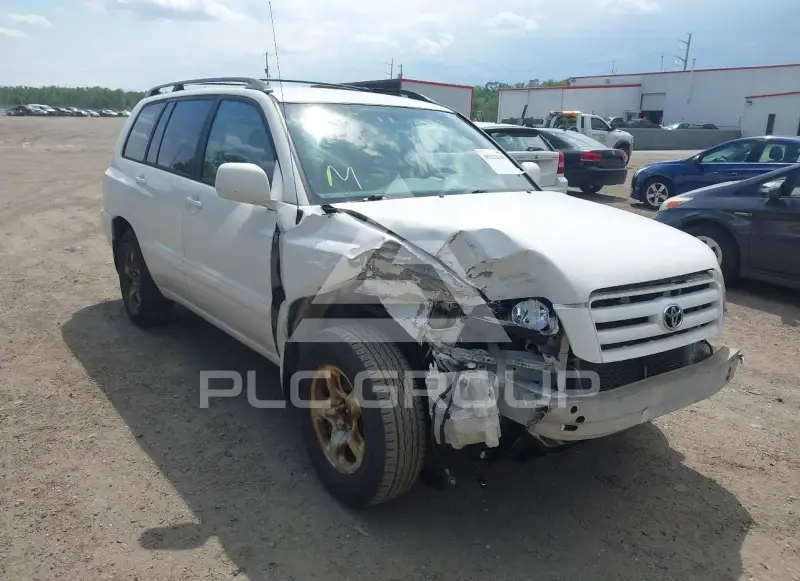 2005 Toyota Highlander photo