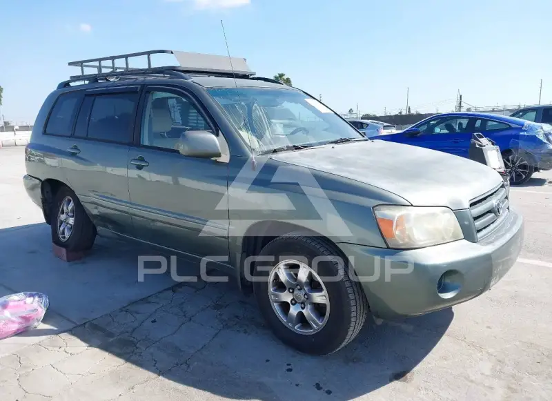 2005 Toyota Highlander photo