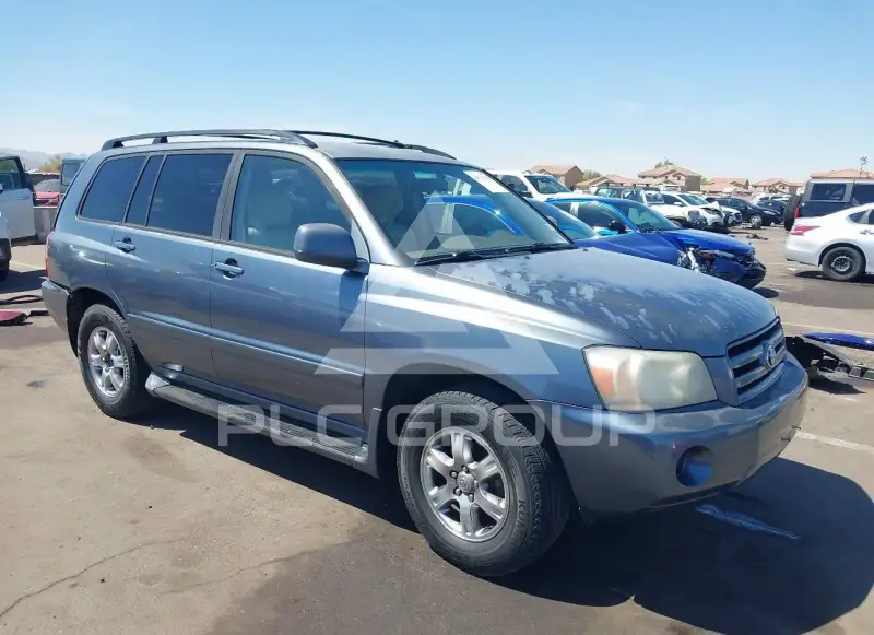2005 Toyota Highlander photo