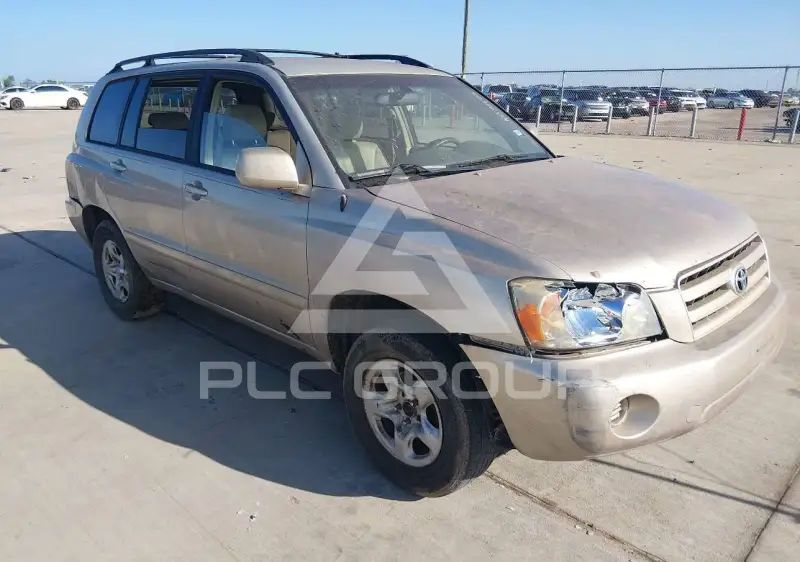 2005 Toyota Highlander photo