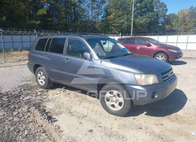 2005 Toyota Highlander photo