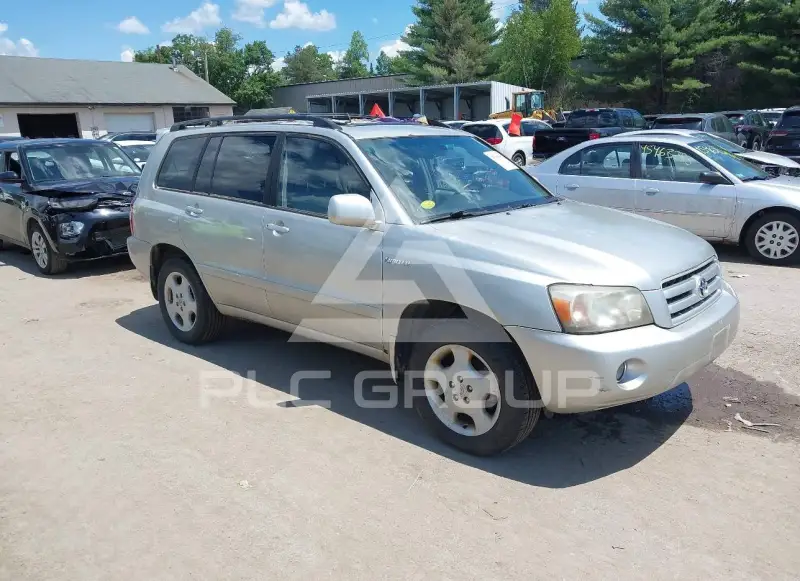 2005 Toyota Highlander photo