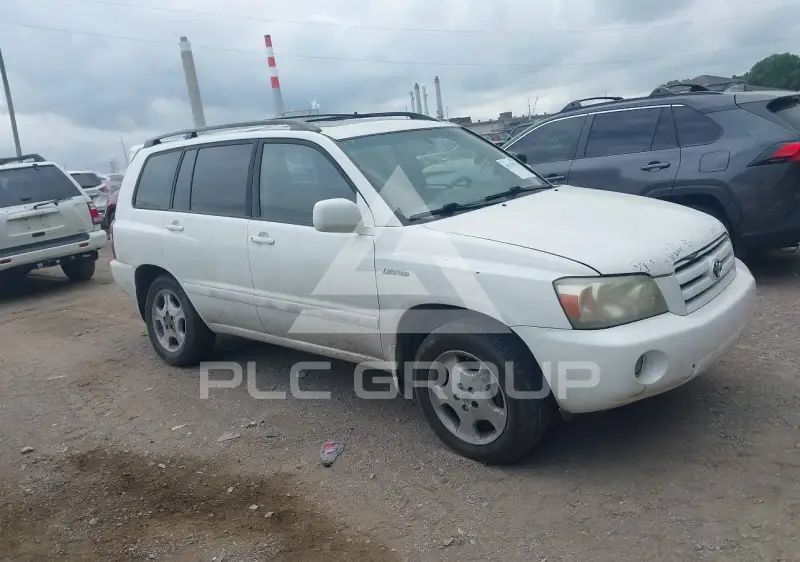 2005 Toyota Highlander photo