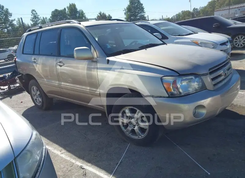 2005 Toyota Highlander photo