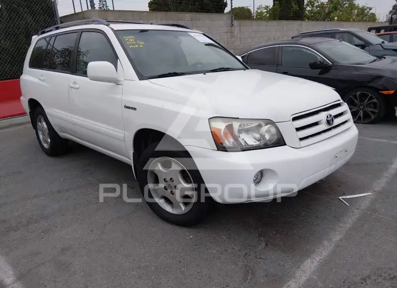 2005 Toyota Highlander photo