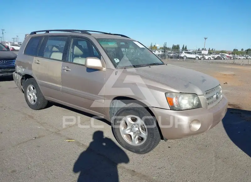 2005 Toyota Highlander photo