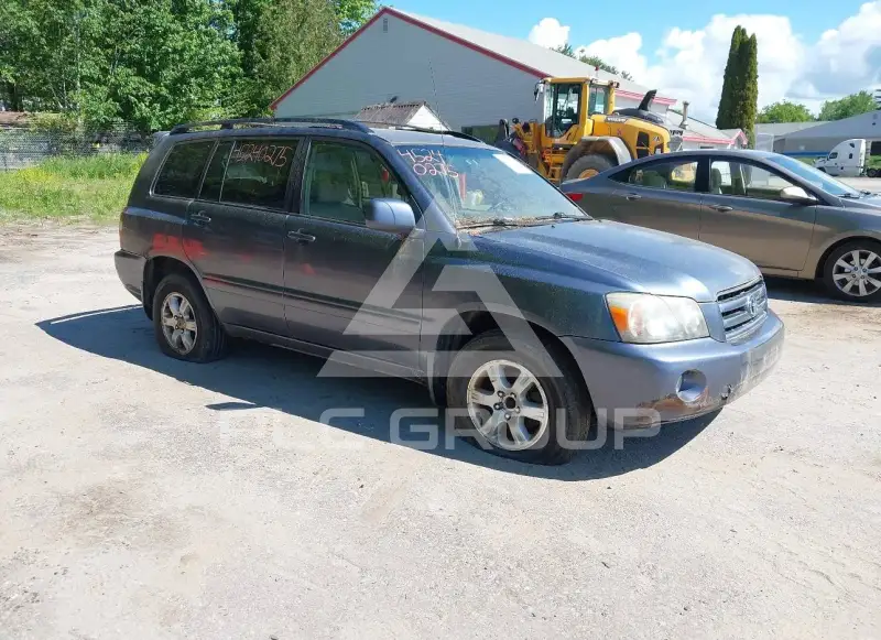 2005 Toyota Highlander photo