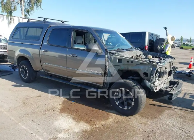 2005 Toyota TUNDRA photo