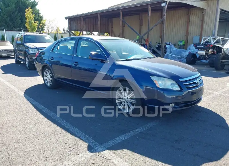 2005 Toyota AVALON photo