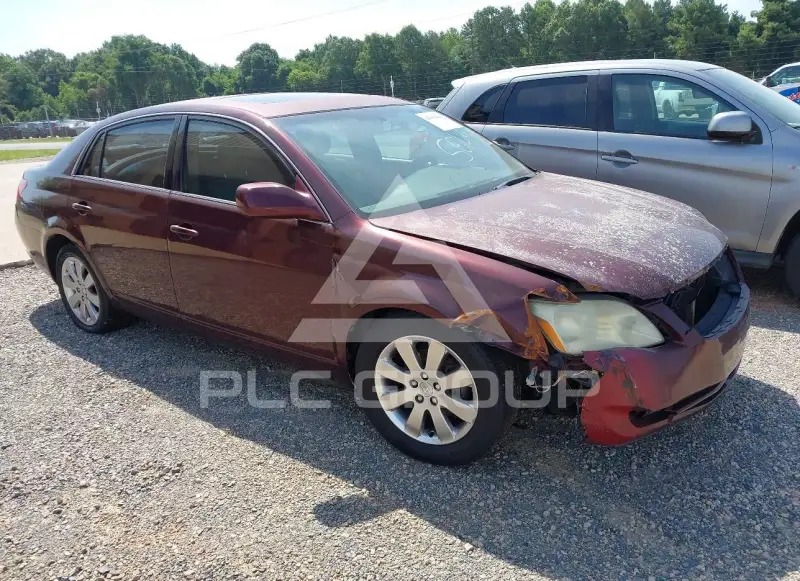 2005 Toyota AVALON фото
