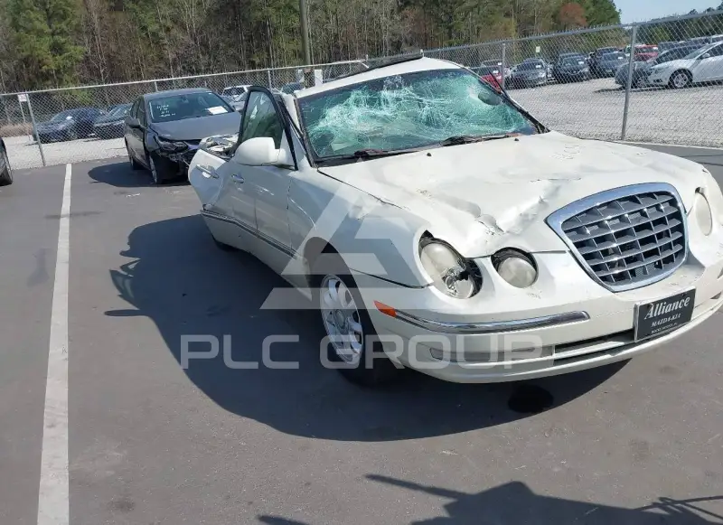 2005 KIA Amanti photo