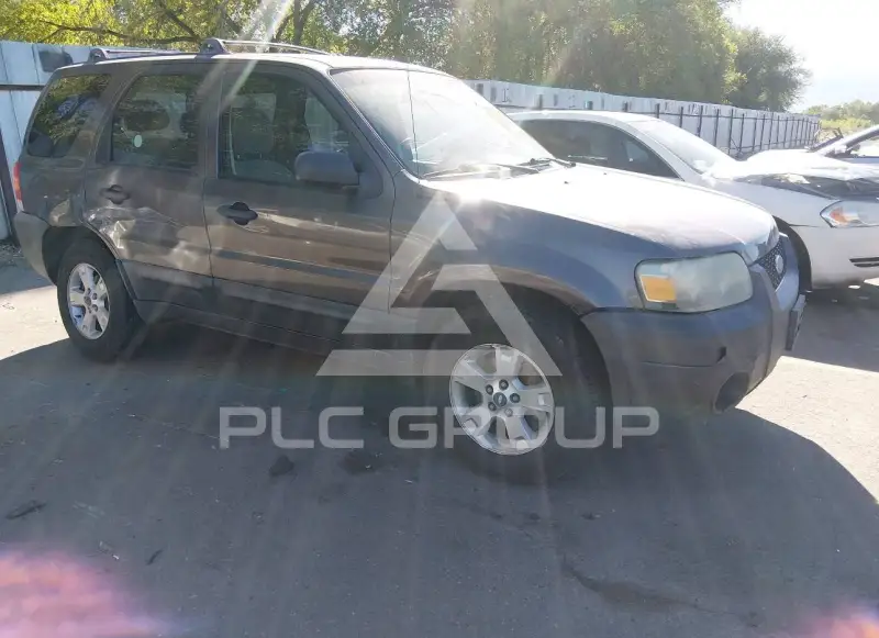 2005 Ford ESCAPE фото