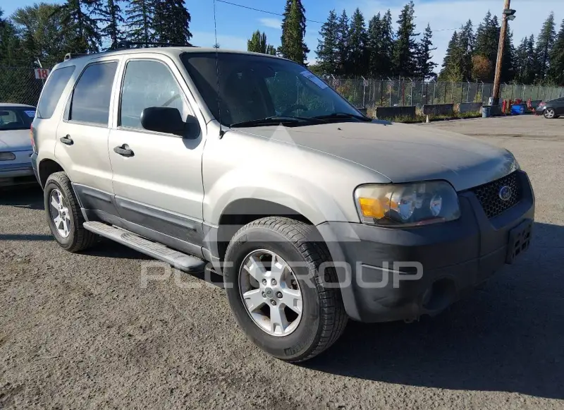 2005 Ford ESCAPE photo