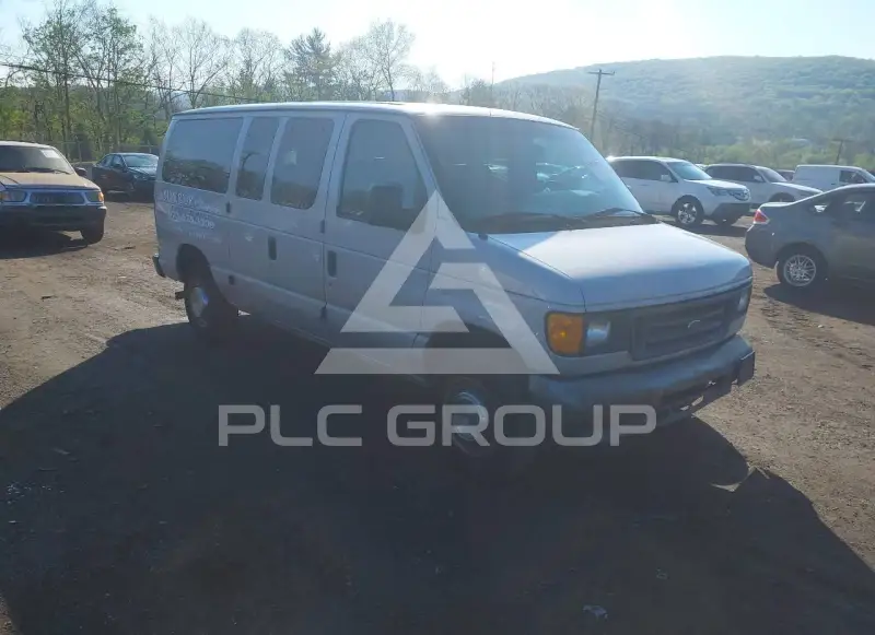 2005 Ford E-350 фото