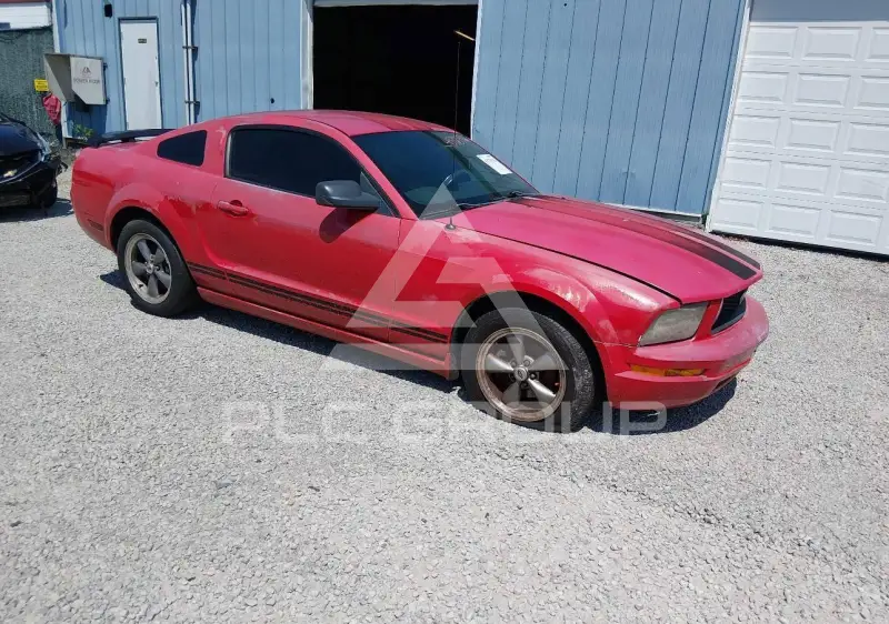 2005 Ford MUSTANG фото