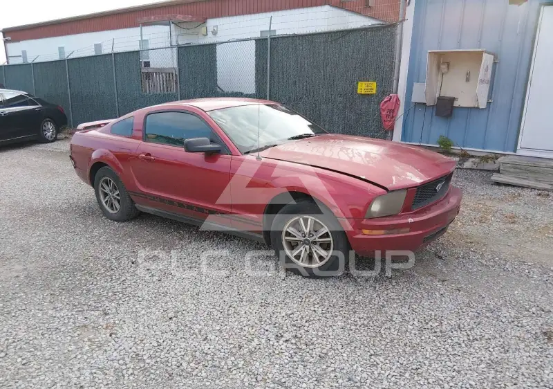 2005 Ford MUSTANG photo