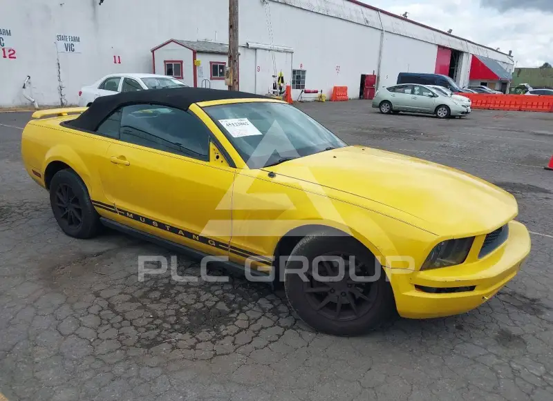 2005 Ford MUSTANG фото