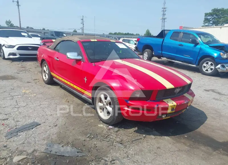2005 Ford MUSTANG photo