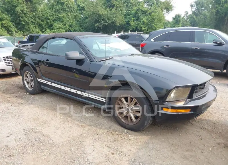 2005 Ford MUSTANG фото